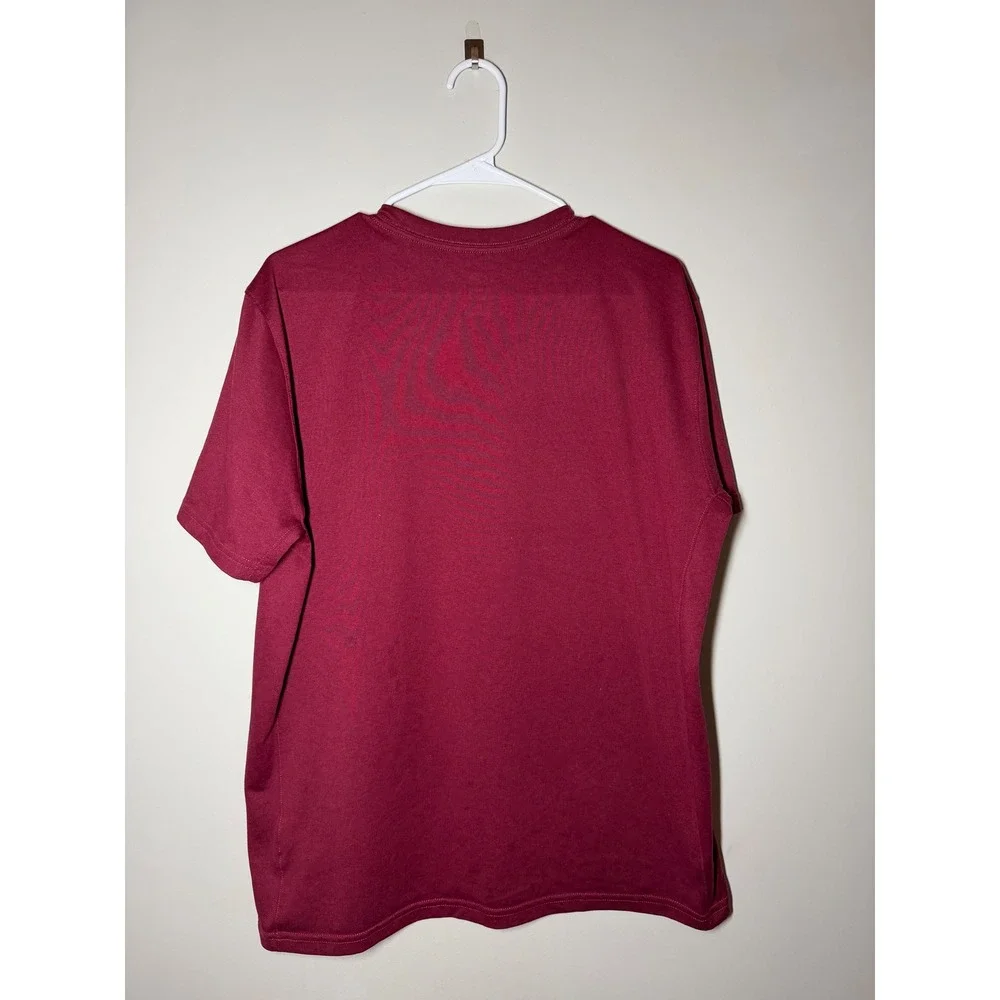 Nike Dri-FIT Mens Wildcat Graphic T-Shirt Maroon Burgundy Short Sleeve Tee